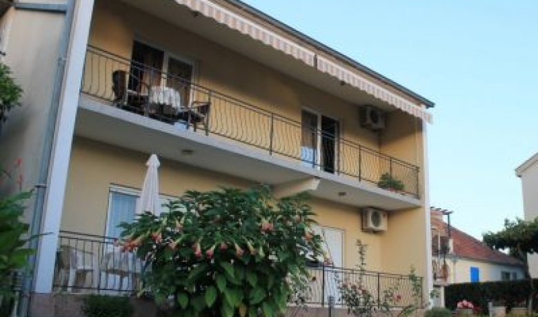 DMM Wohnungen, Tivat, Ferienwohnungen