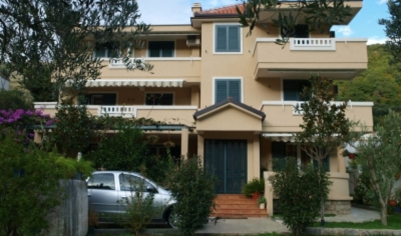 Apartmány Dragovic - LANISTA, Petrovac, Apartmany