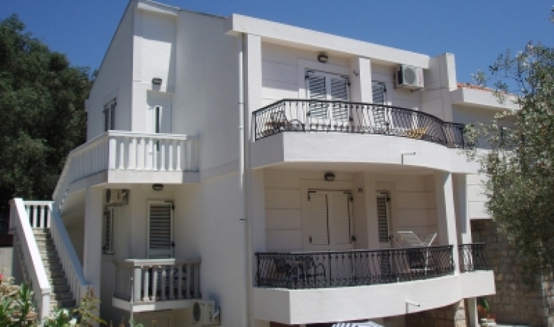 Apartments Danilo Medin, Petrovac, Apartments