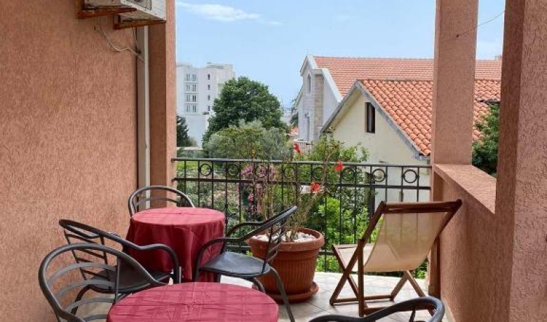 Gästehaus Elena , Petrovac, Ferienwohnungen