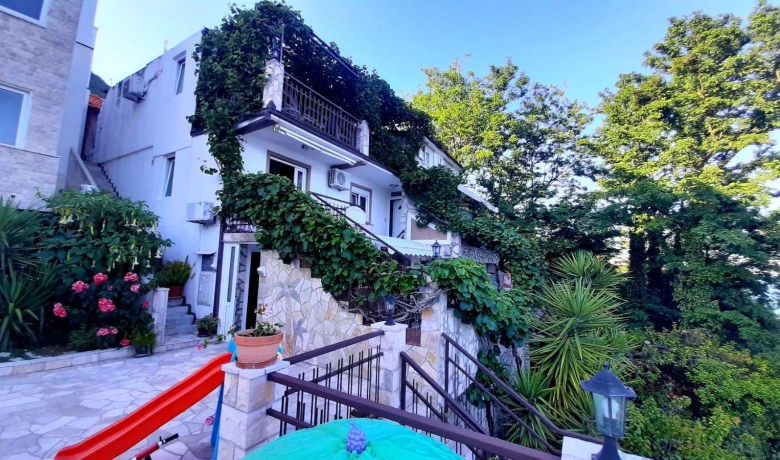 Апартаменты Vesna, Биела, Apartments