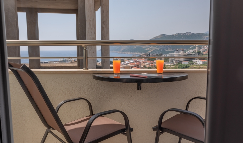 Diamond Apartments, Dobre Vode, Boende