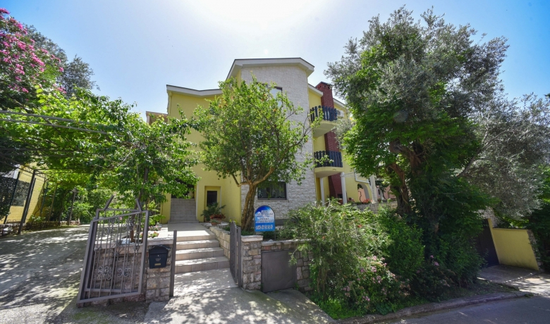 Apartamenty CALENIC, Petrovac, Apartamenty