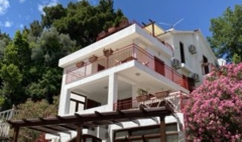 Apartamenty Almaja, Petrovac, Apartamenty