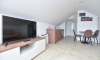 Wohnung L Palace, Budva, Ferienwohnungen