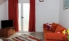 Apartmani GoliĹĄ, Petrovac, Apartments
