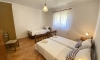 Little Rose Bay, Rose, Apartmany
