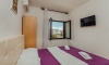 Private accommodation Malavrazic, Igalo, Apartments