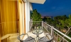 Green Pino Seaview Studios, Bar, Apartments